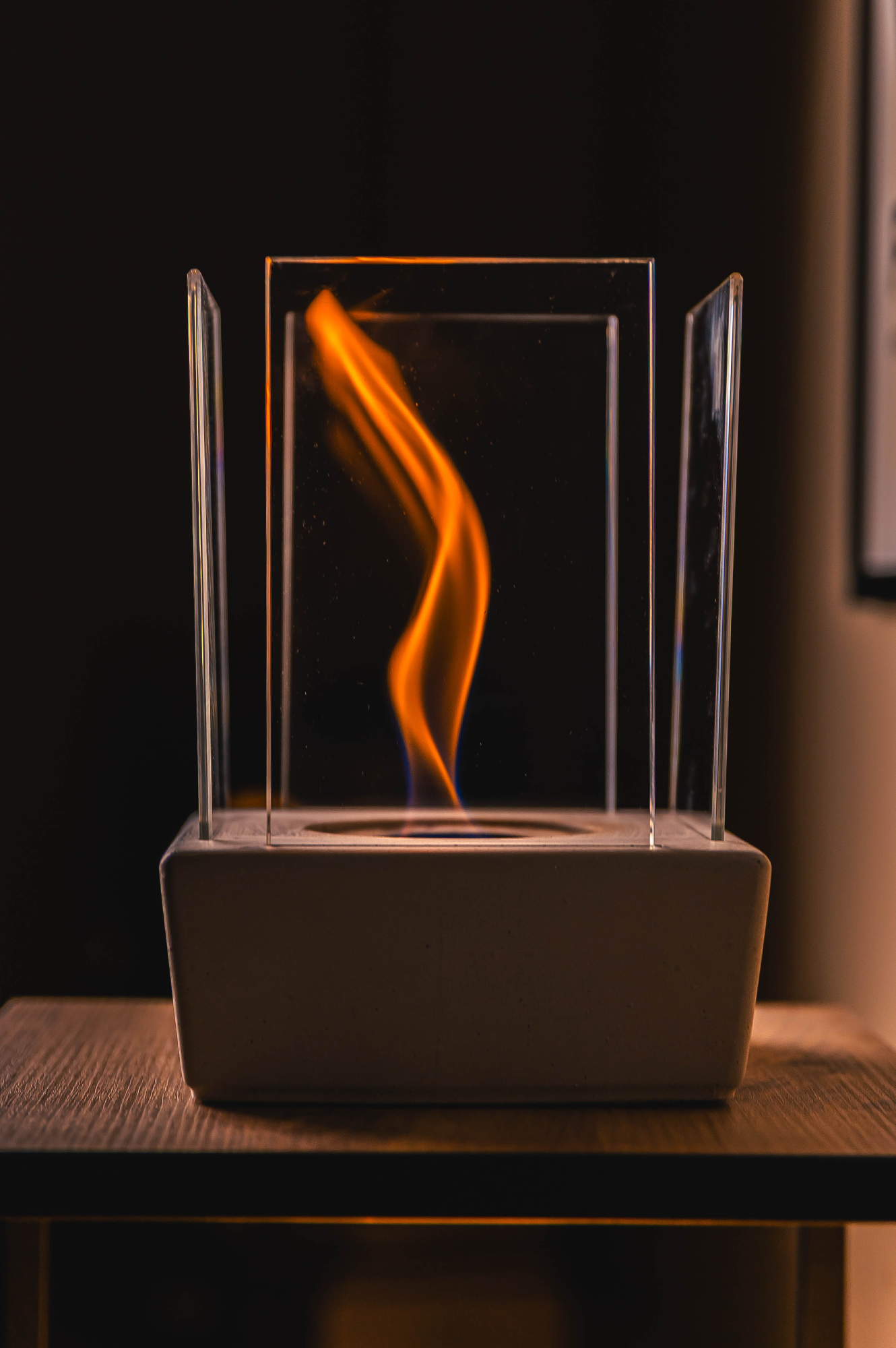 "V6" PURE-Fire Concrete Fireplace